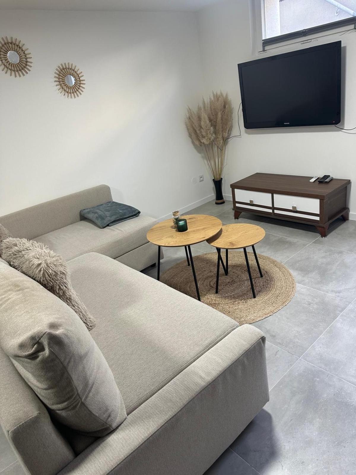 Apartamento Les Mirabelles Ensisheim Exterior foto